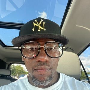 Meet your Posher, Douglas